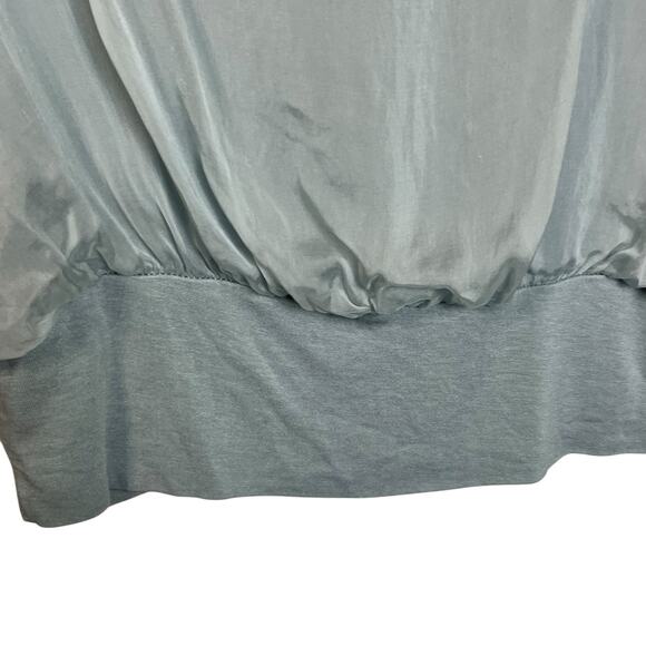 Cobblestone Living Cassandra Top in Azul 100% Italian Silk S (3021) - Picture 4 of 7